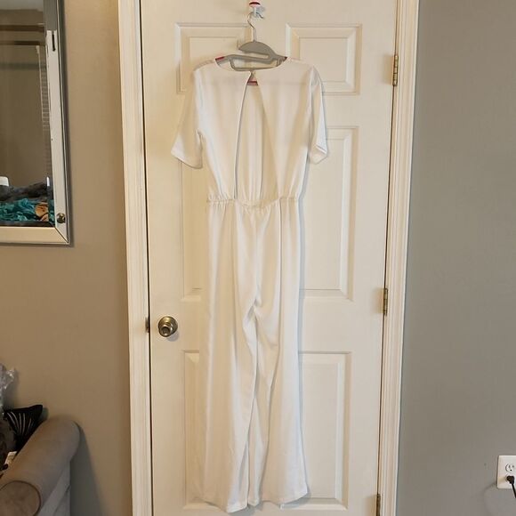 Bcbgmaxazria white jumpsuit sz xs - Picture 7 of 7